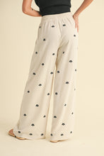 Load image into Gallery viewer, Floral Embroidered Linen Pants
