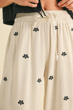 Load image into Gallery viewer, Floral Embroidered Linen Pants
