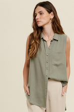 Load image into Gallery viewer, Robin Sleeveless Button Up Shirt
