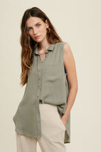 Load image into Gallery viewer, Robin Sleeveless Button Up Shirt
