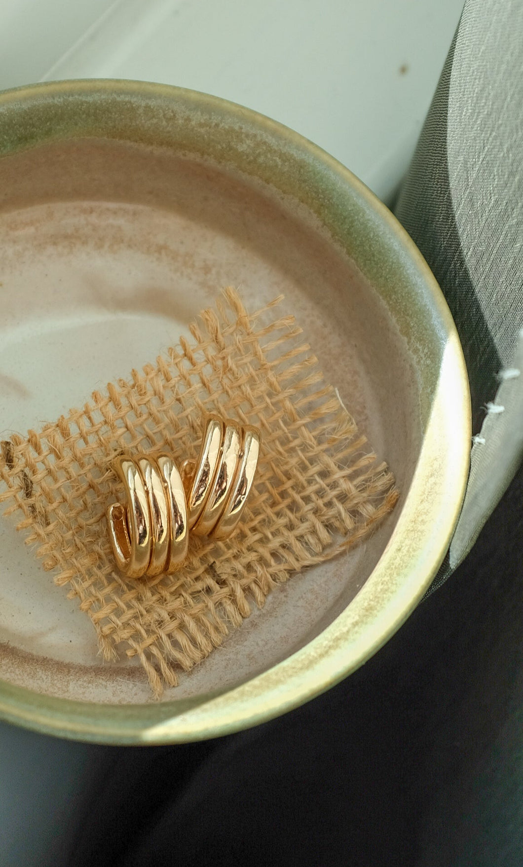 Ribbed Hoop Stud Earrings - Gold