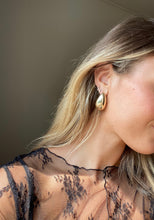 Load image into Gallery viewer, Chunky Teardrop Earrings - Gold

